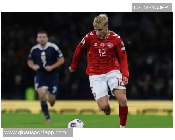 英媒报道阿森纳热刺马竞争抢波尔图19岁中场新星弗罗霍尔特